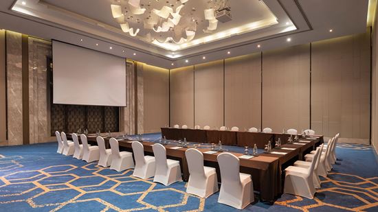 Banglumpoo Meeting Room - U Shape with Screen Setup