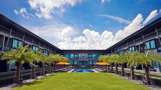 บรรยากาศสระว่ายน้ำ - โรงแรม อมารี บุรีรัมย์ ยูไนเต็ด