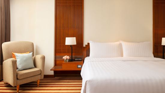 เตียงคิงไซส์ - ห้องดีลักซ์ - โรงแรม อมารี ดอนเมือง แอร์พอร์ต กรุงเทพ