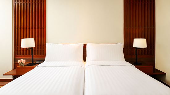 เตียงคิงไซส์ - ห้องดีลักซ์ - โรงแรม อมารี ดอนเมือง แอร์พอร์ต กรุงเทพ