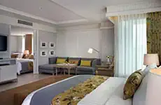 ห้องแฟมิลี่ สวีท ฮิลล์ไซด์ วิว