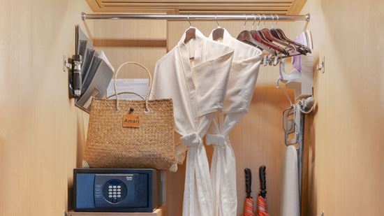 ห้องดีลักซ์ วิวสระว่ายน้ำ - โรงแรม อมารี เกาะสมุย